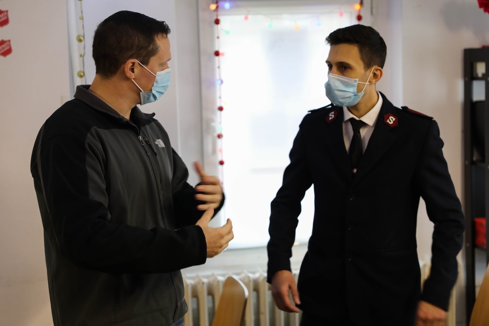 U.S. Army Civil Affairs Delivers Christmas Gifts, Good Cheer in Bucharest