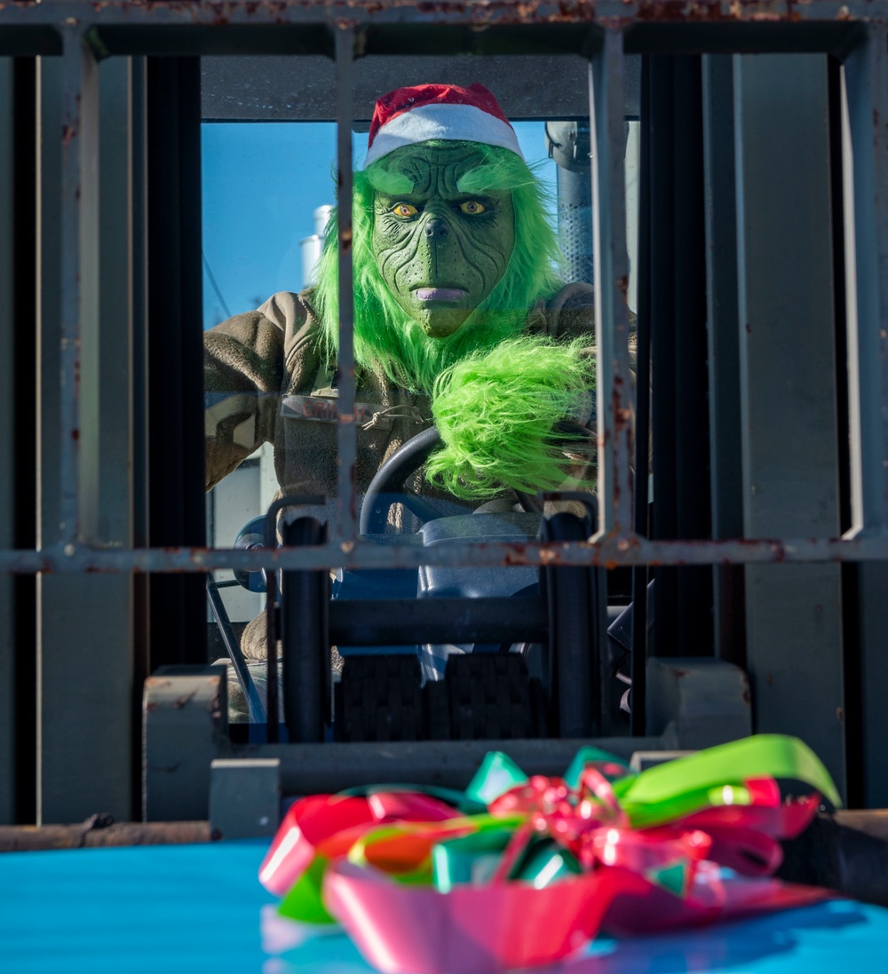 The Grinch causes mischief at Dover AFB