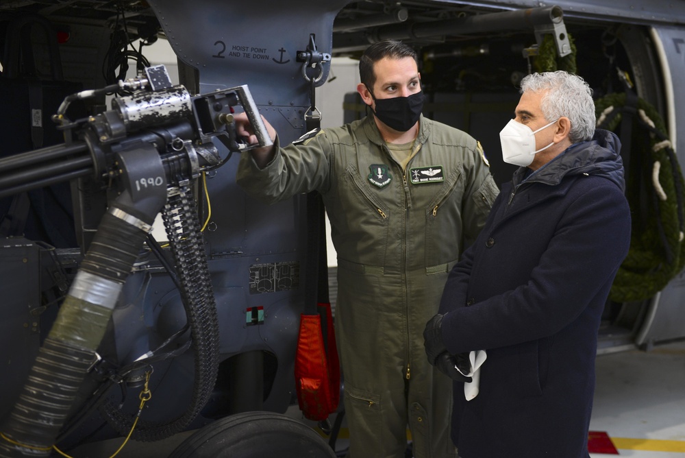 Pordenone Prefect visits Aviano