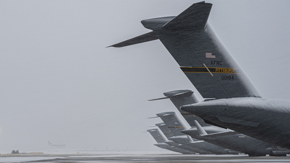 C-17 Globemaster III snow