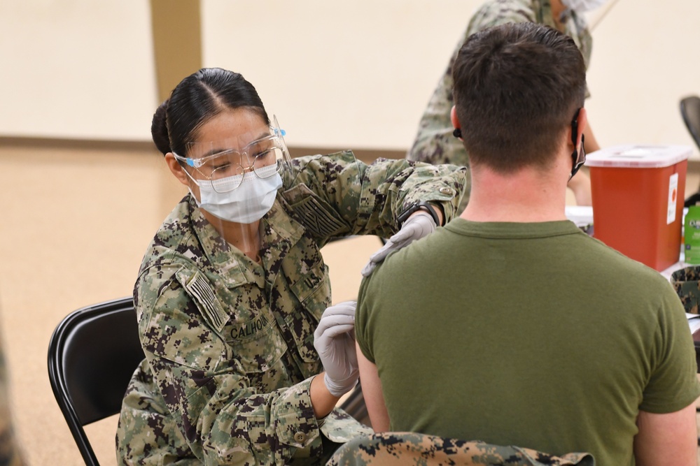 HN Calhoun Prepares to Administer the COVID-19 Vaccine