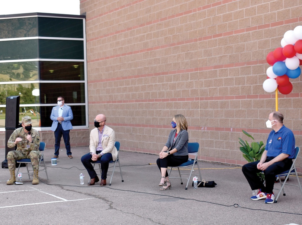 Governor visits Patriot Elementary