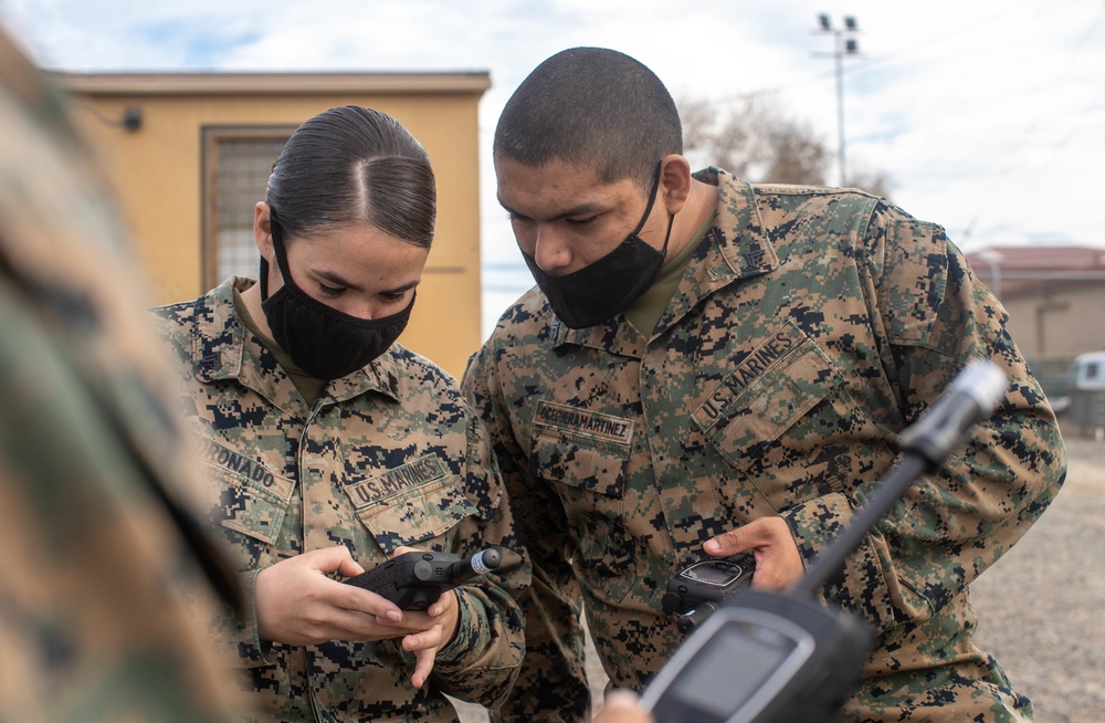 11th MEU Marines Train With Communications Equipment