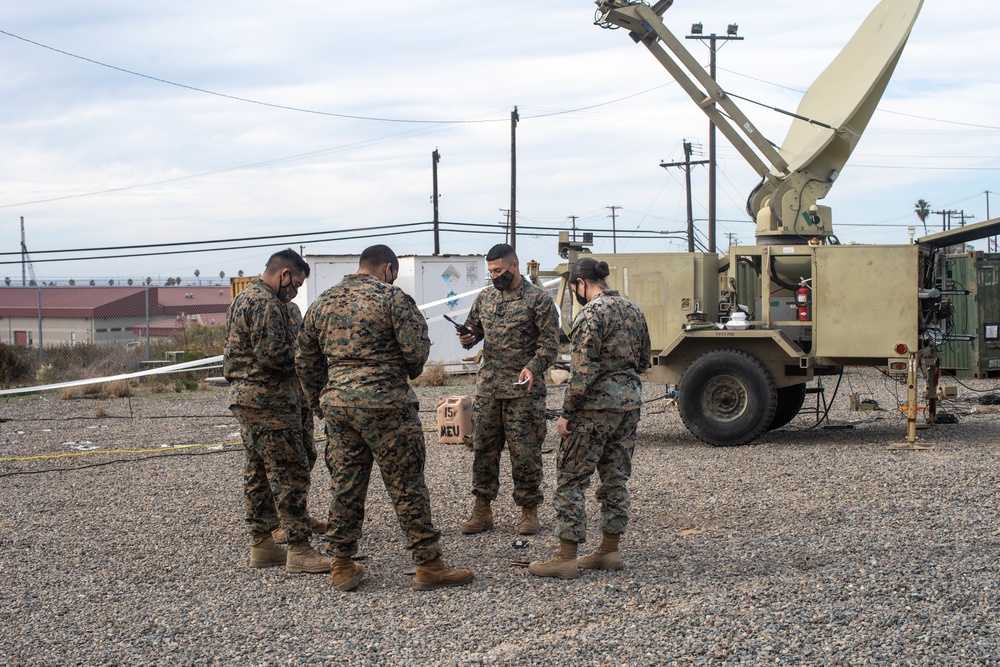 11th MEU Marines Train With Communications Equipment