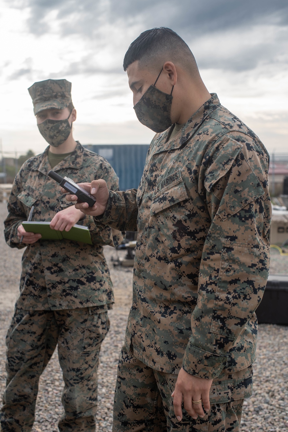 11th MEU Marines Train With Communications Equipment