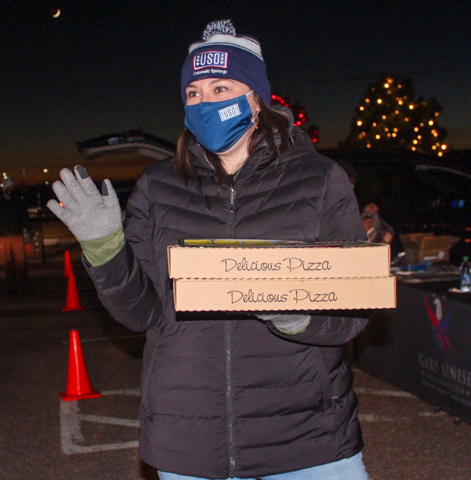USO holds No Dough Dinner Drive Thru at Schriever