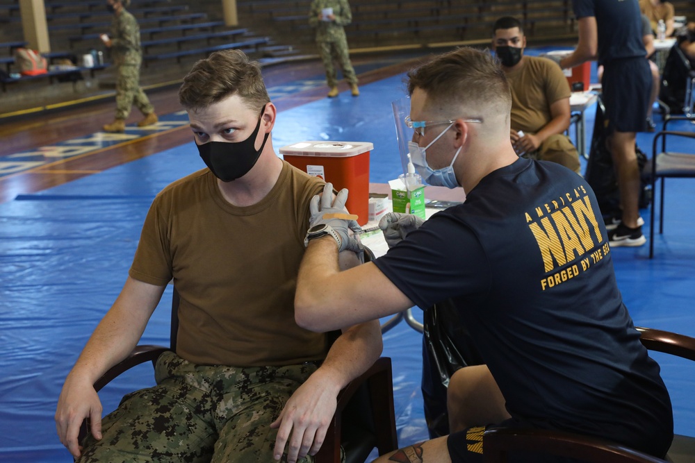 Pacific Submarine Force Sailors Receive COVID-19 Vaccine