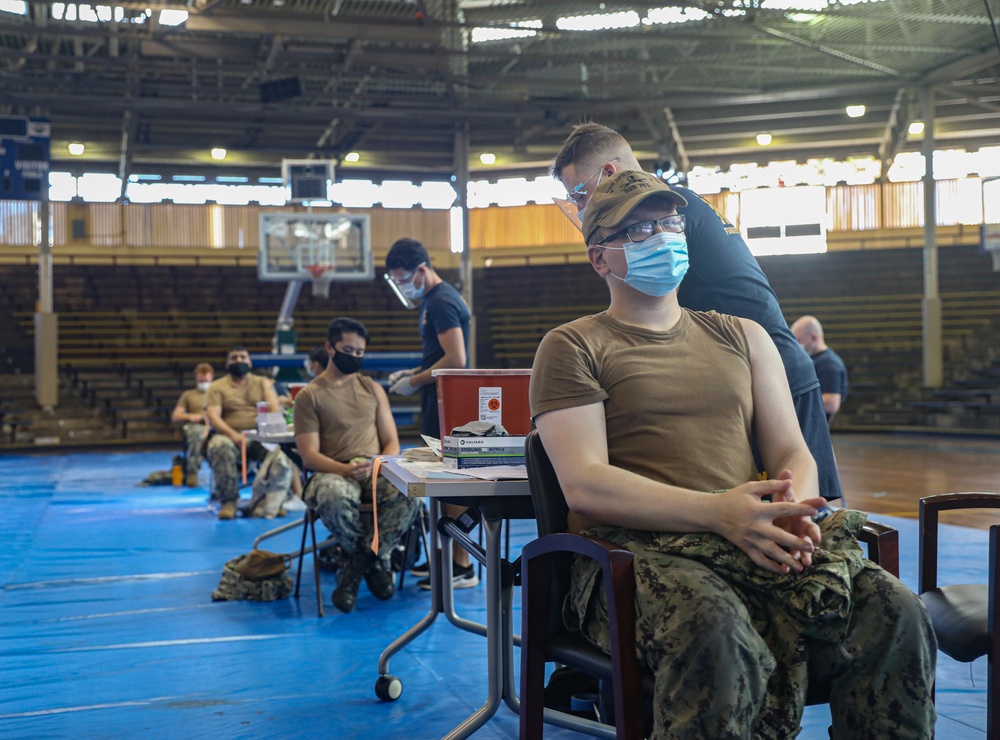 Pacific Submarine Force Sailors Receive COVID-19 Vaccine