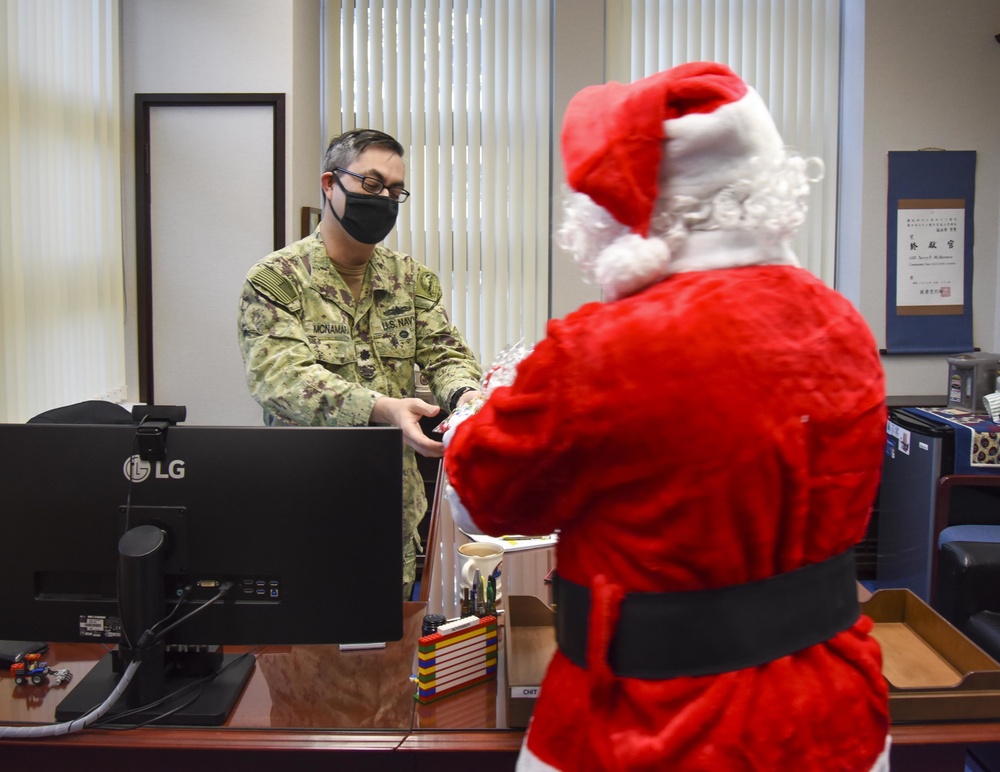 Santa delivers gifts around CFAY