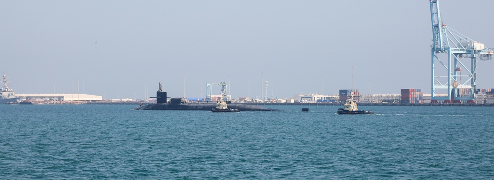 USS Georgia Visits Bahrain