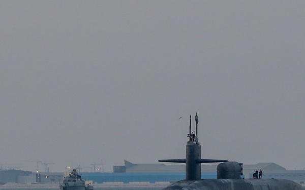 USS Georgia Visits Bahrain