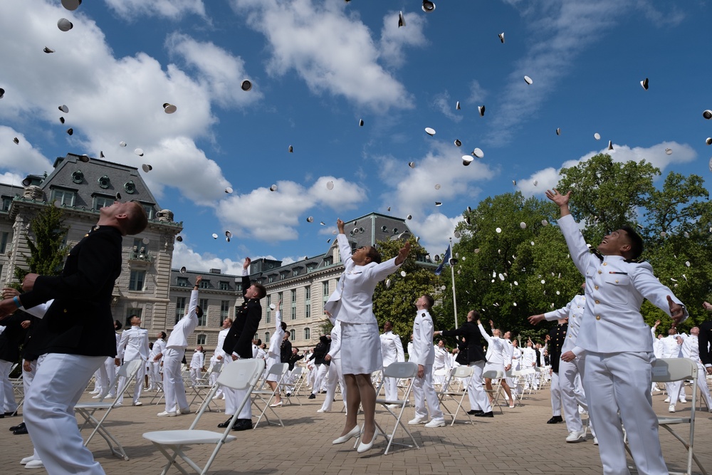 The United States Naval Academy holds the third swearing-in event for the Class of 2020