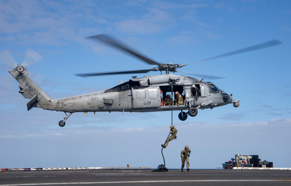 USS Harry S. Truman (CVN 75) transits the Atlantic Ocean