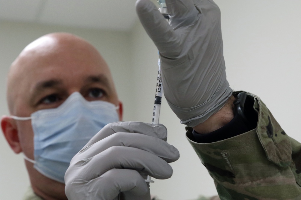 First Ohio National Guard members get COVID-19 vaccine