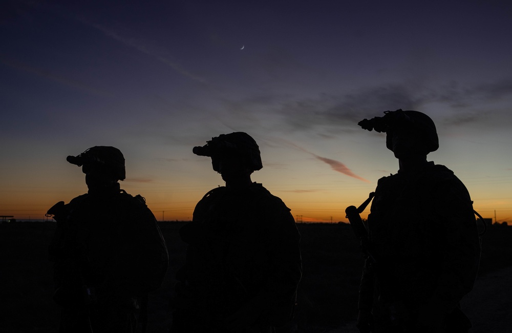 BLT 1/1 Conducts Night TRAP Training