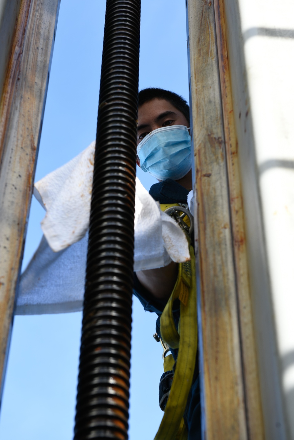 USS Russell (DDG 59)