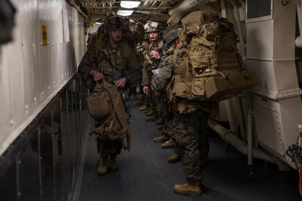 Battalion Landing Team 1/4 Marines, Sailors conduct landing force rehearsals aboard USS Somerset