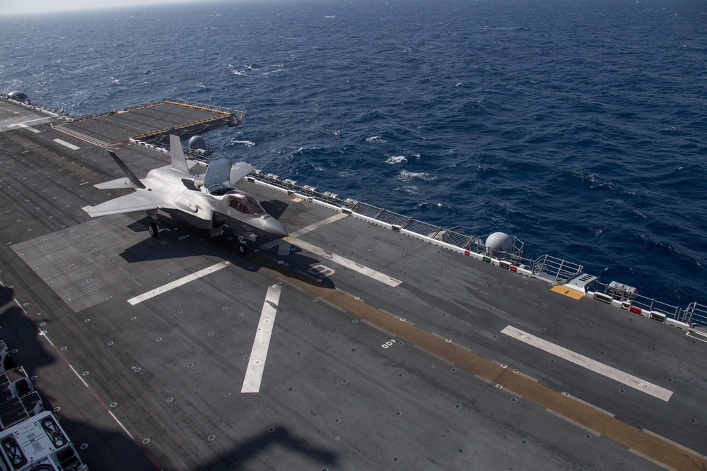 15th MEU F-35B Lightning II departs the USS Makin Island off the Somali Coast