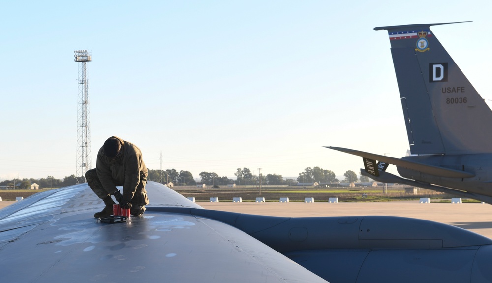 100 ARW aircrew prepare for departure