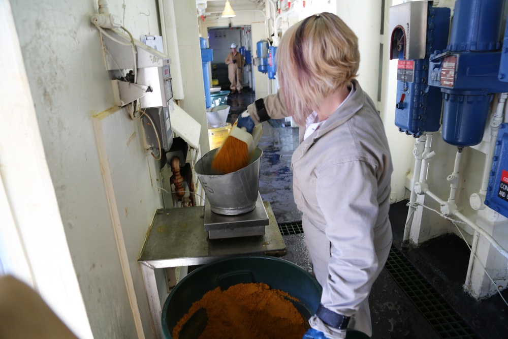 Paste weighing at Radford Army Ammunition Plant