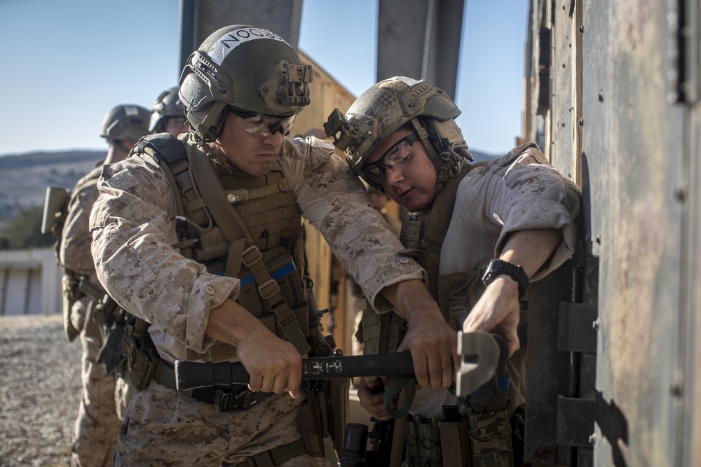 11th MEU ADR conducts Close Quarters Tactics