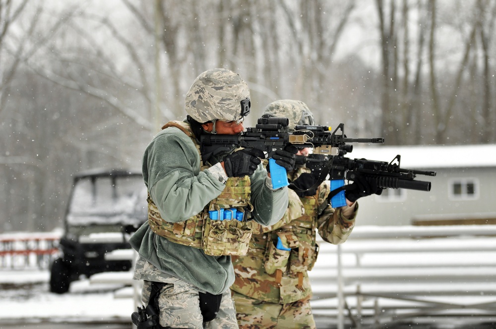 445 SFS participates in shoot, move, communicate exercise