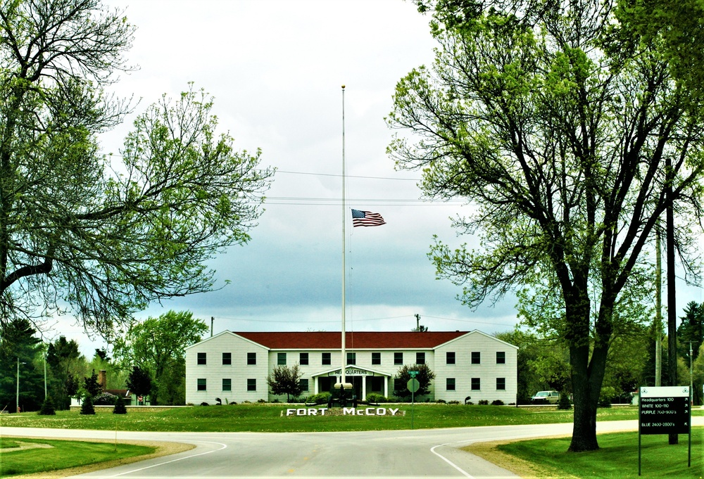 Flag honors for retired Gen. John R. Galvin in 2016