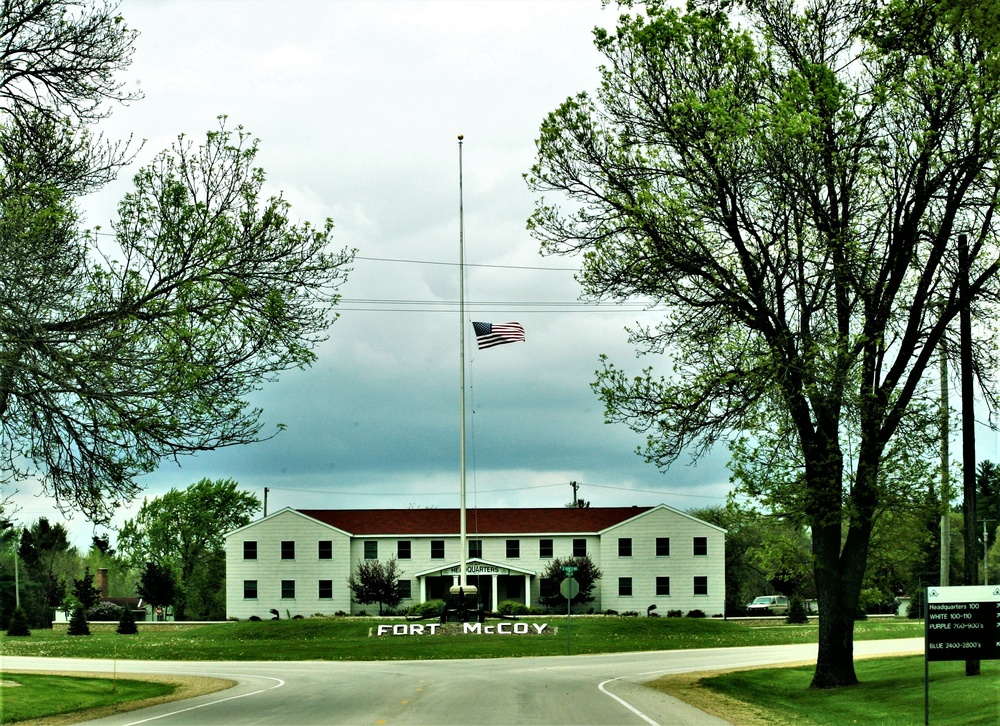 Flag honors for retired Gen. John R. Galvin in 2016