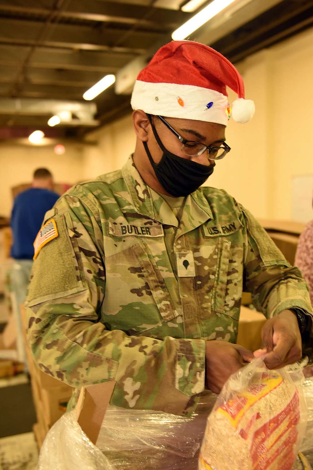 Michigan’s Task Force Spartan work with Forgotten Harvest of Royal Oak