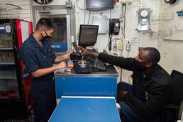 USS Sterett Ship’s Store Receives Top Honors for Fourth Consecutive Year