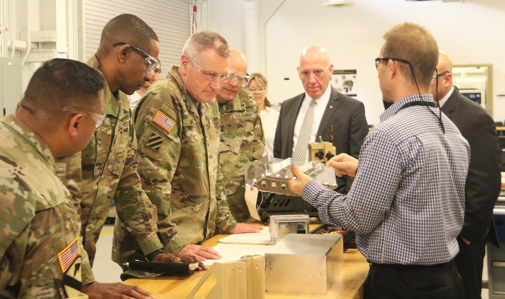 Gen. John Murray tours C5ISR PIF