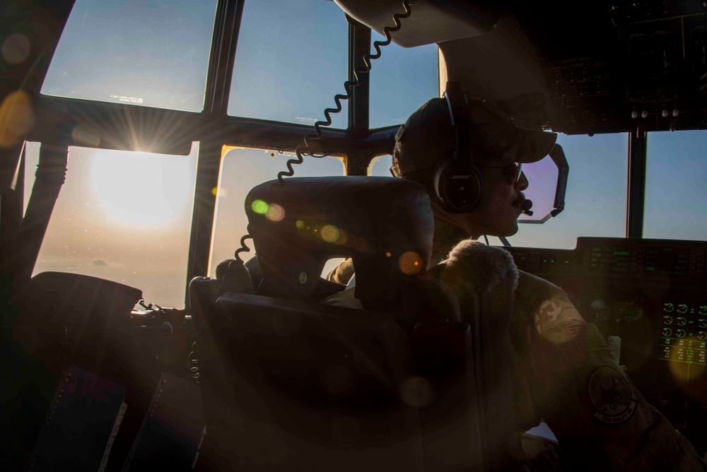 82nd ERQS, 75th EAS Conduct Jump Training