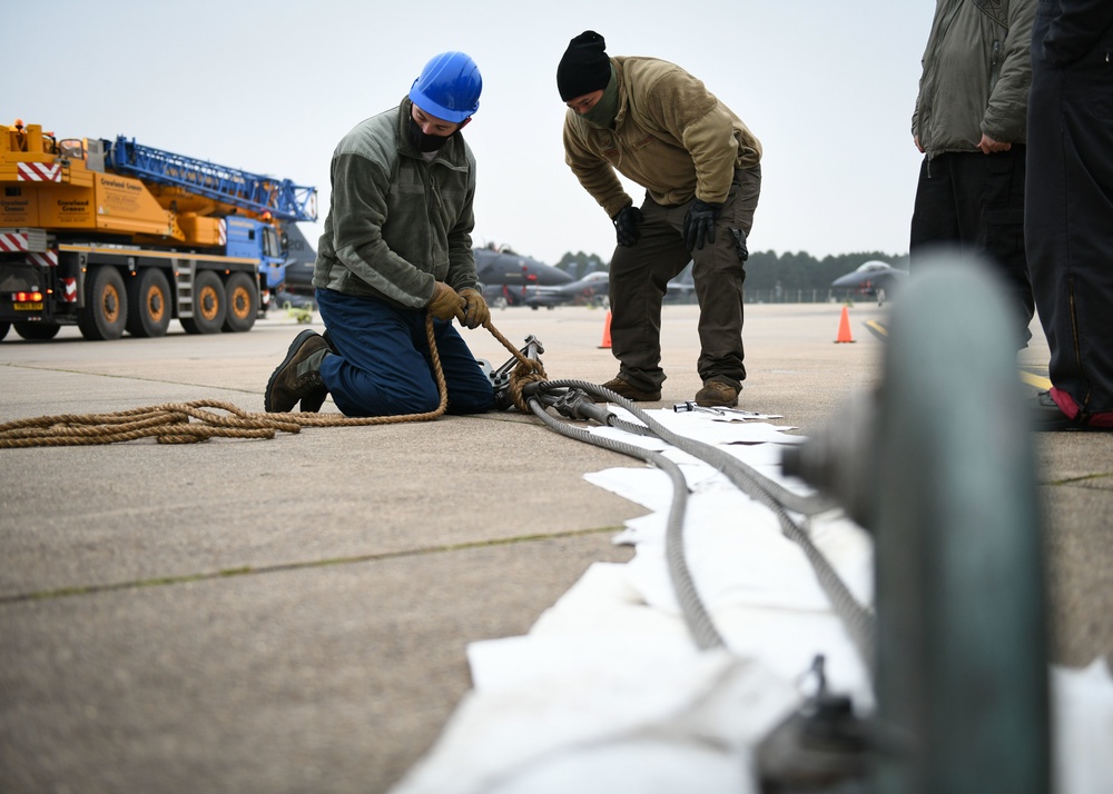 48th EMS conduct aircraft crash and recovery lift training