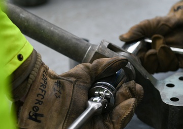 48th EMS conduct aircraft crash and recovery lift training