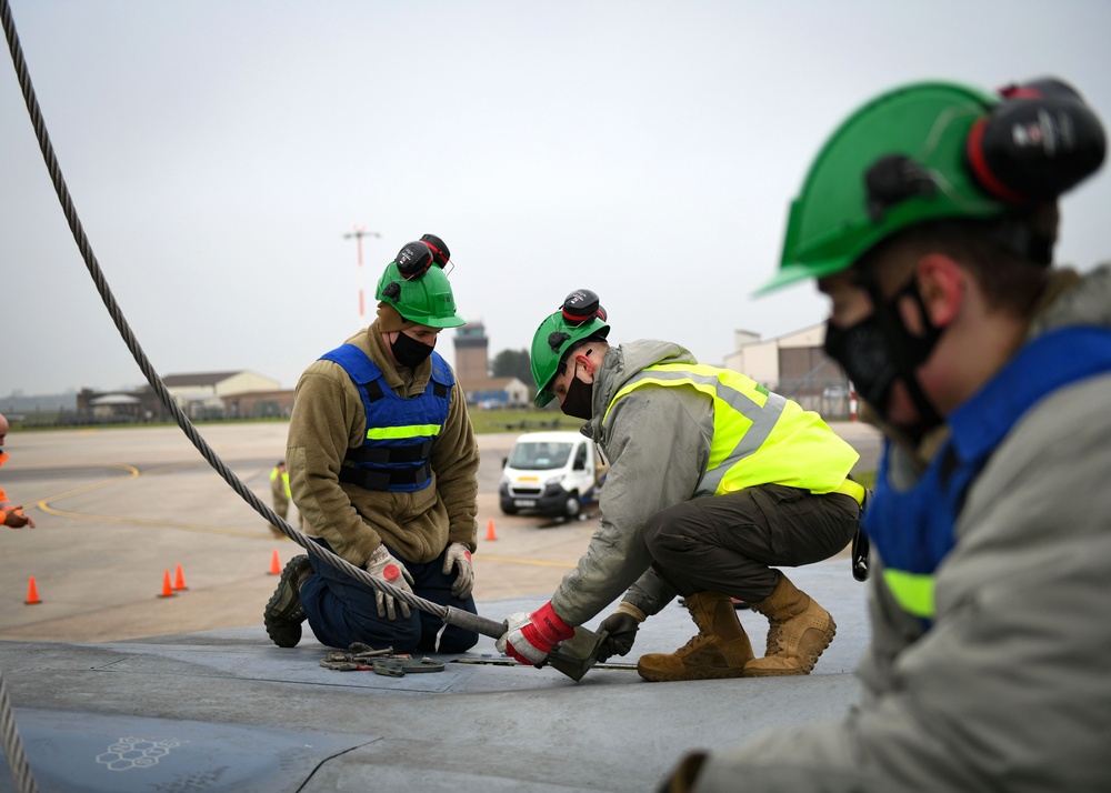 48th EMS conduct aircraft crash and recovery lift training