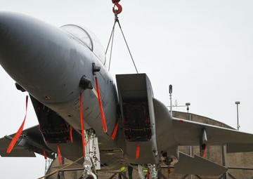 48th EMS conduct aircraft crash and recovery lift training