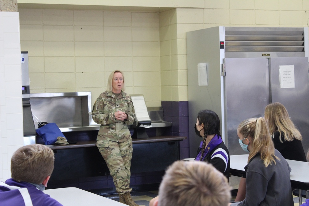ERDC commander shares stories with local school on Veterans Day