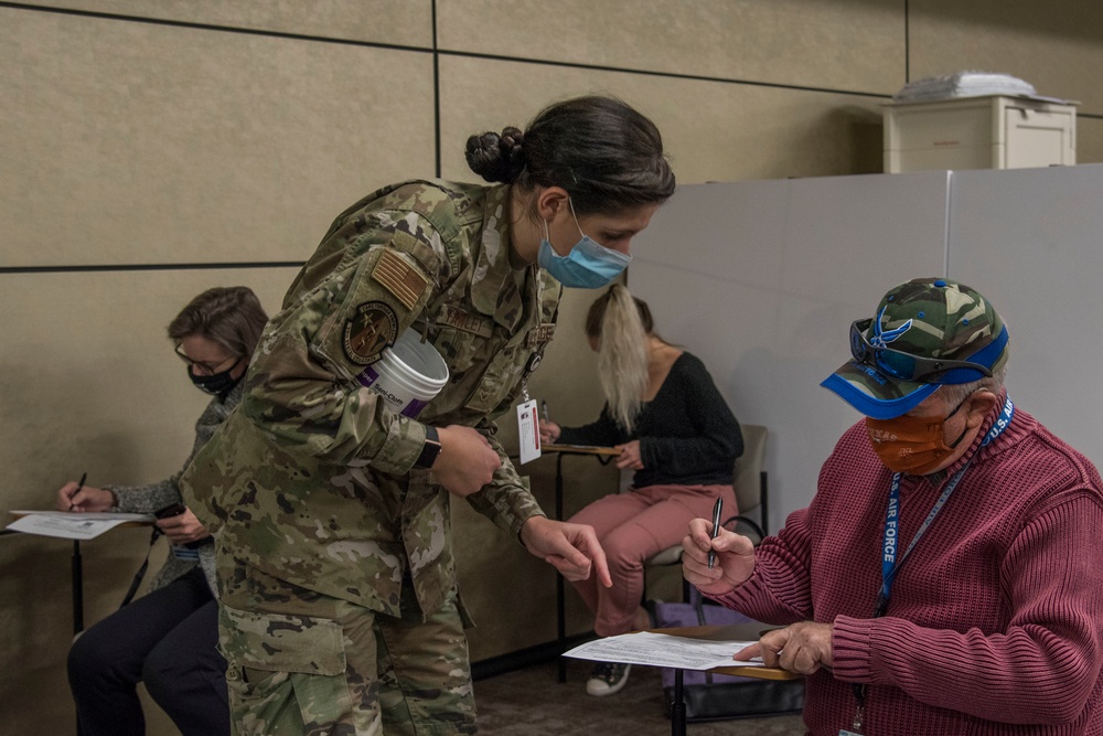 59th MDW logistics and immunizations working together for the distribution of the COVID-19 vaccine