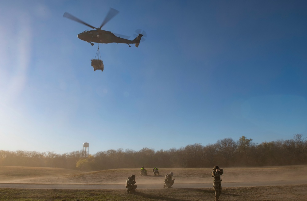 74th Aerial Port Squadron and Texas Army National Guard helicopter rigging mission