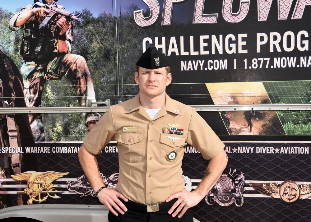 Texas Native Finds Success as Navy Warrior Challenge Program Recruiter