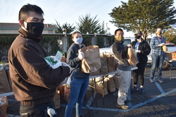 IWTC Monterey Sailors Help Less Fortunate, Volunteer at Local Food Bank