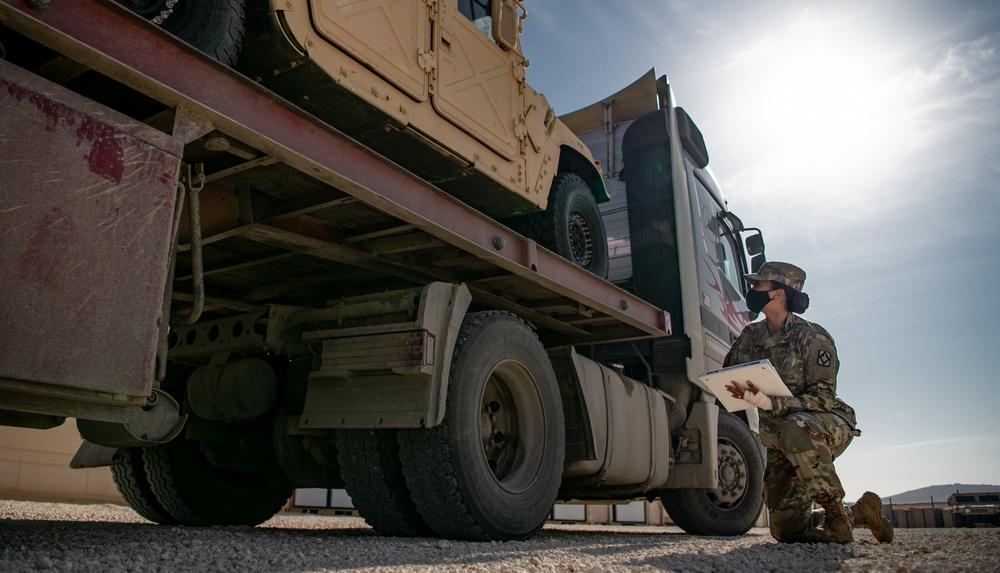 Diamond Brigade Soldiers Receive and Stage Equipment While Deployed