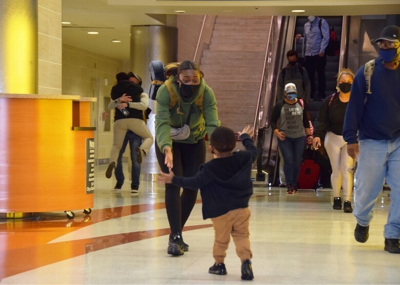 433rd AW family, members welcome home Reserve Citizen Airmen