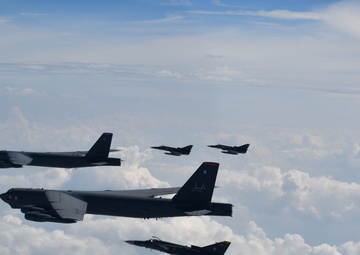 US B-52H trains with Colombian Air Force, Ecuadorian Navy