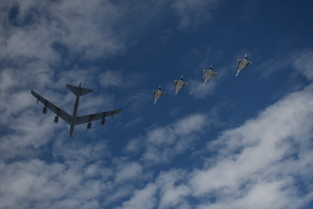US B-52H trains with Colombian Air Force, Ecuadorian Navy