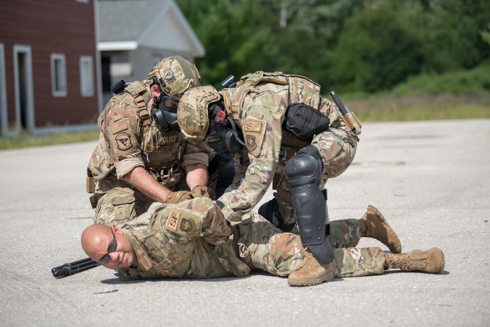 Kentucky Air Guard Security Forces train in Michigan