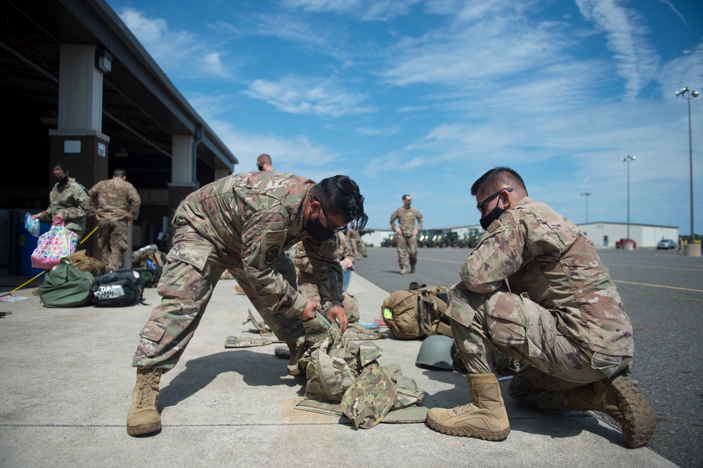 Airmen deploy to CENTCOM