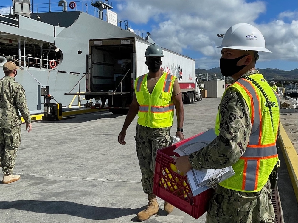 USNS Guadalupe Replenishment-at-sea Onload