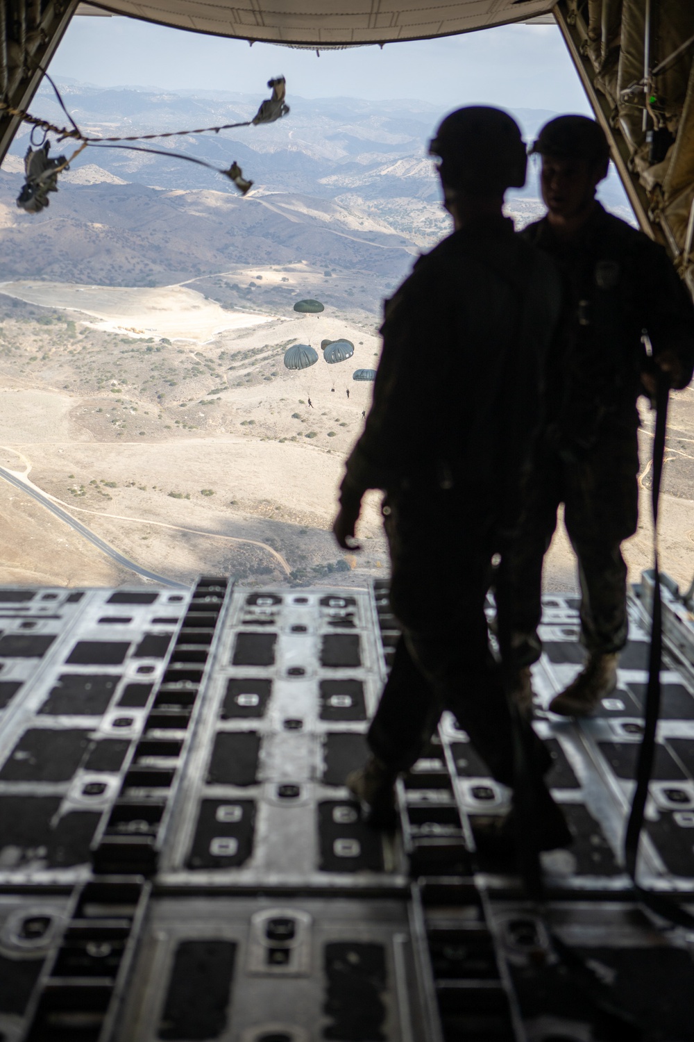 1st Radio Battalion Conducts Parachute Training