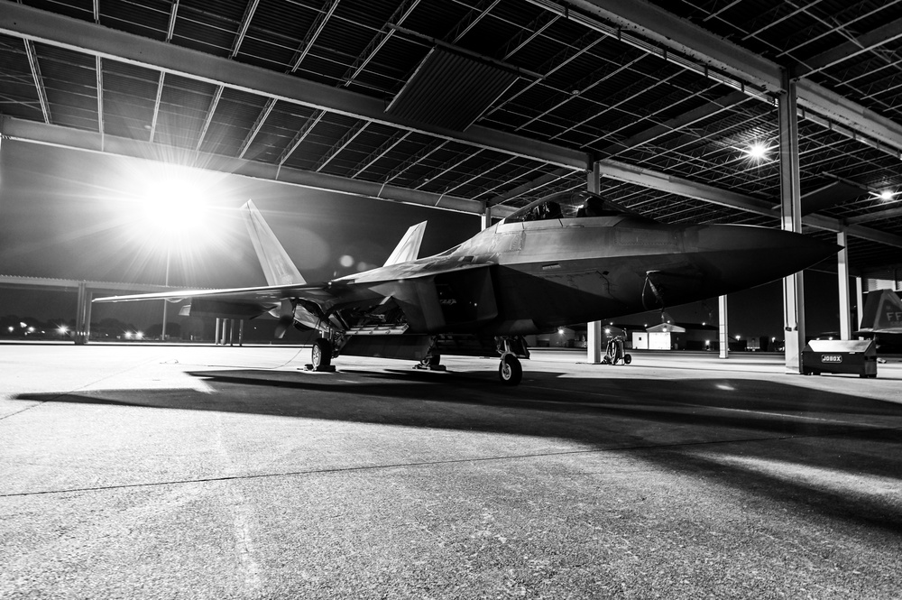 F22s Practice Night Flying ops